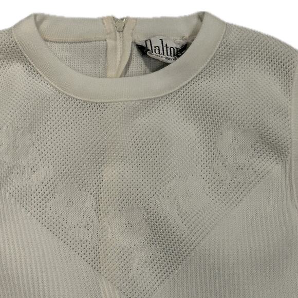 1960s DALTON White Sleeveless Blouse Top with Floral Design / XS * - Picture 2 of 4